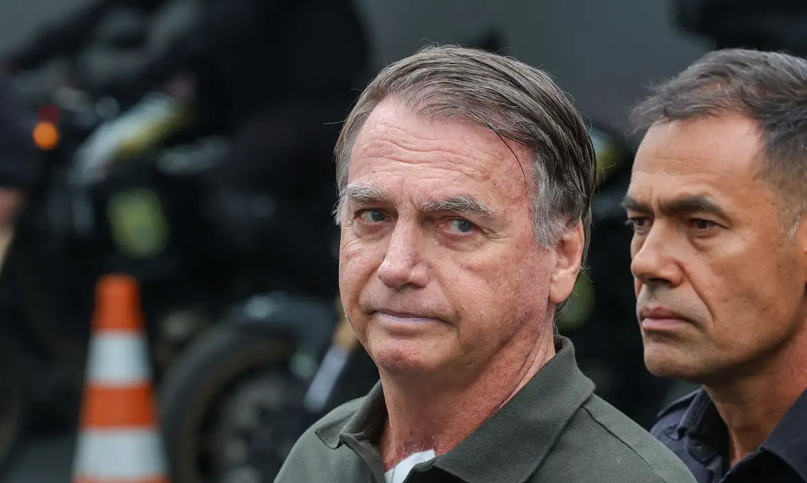 Unanimidade: STF nega recurso e mantém prisão de Bolsonaro Unanimidade: STF nega recurso e mantém prisão de Bolsonaro