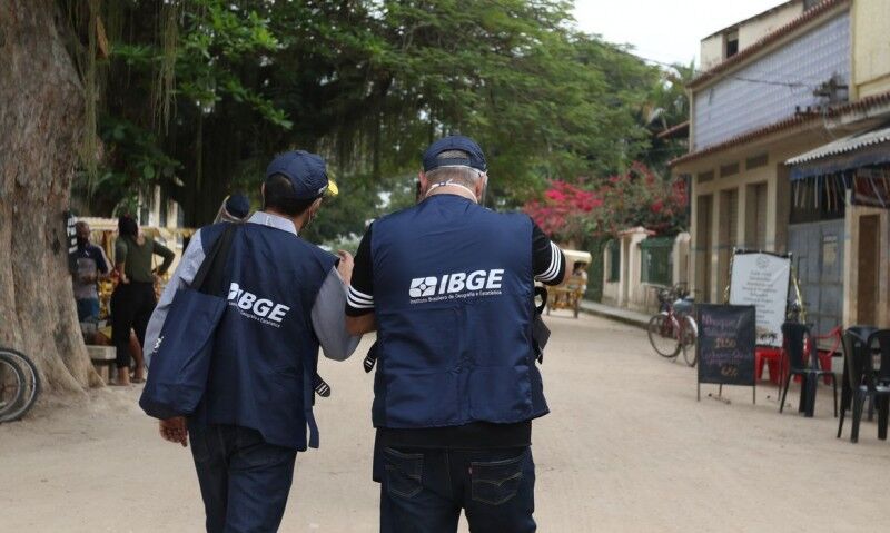 IBGE divulga edital de concurso com mais de 9,5 mil vagas e salário de até R$ 3,3 mil IBGE divulga edital de concurso com mais de 9,5 mil vagas e salário de até R$ 3,3 mil