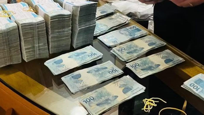 policia-federal_Easy-Resize.com_