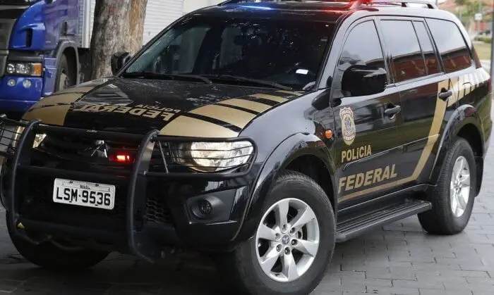 Antônio Doido: alvo da PF, deputado teria jogado celular pela janela durante operação Antônio Doido: alvo da PF, deputado teria jogado celular pela janela durante operação