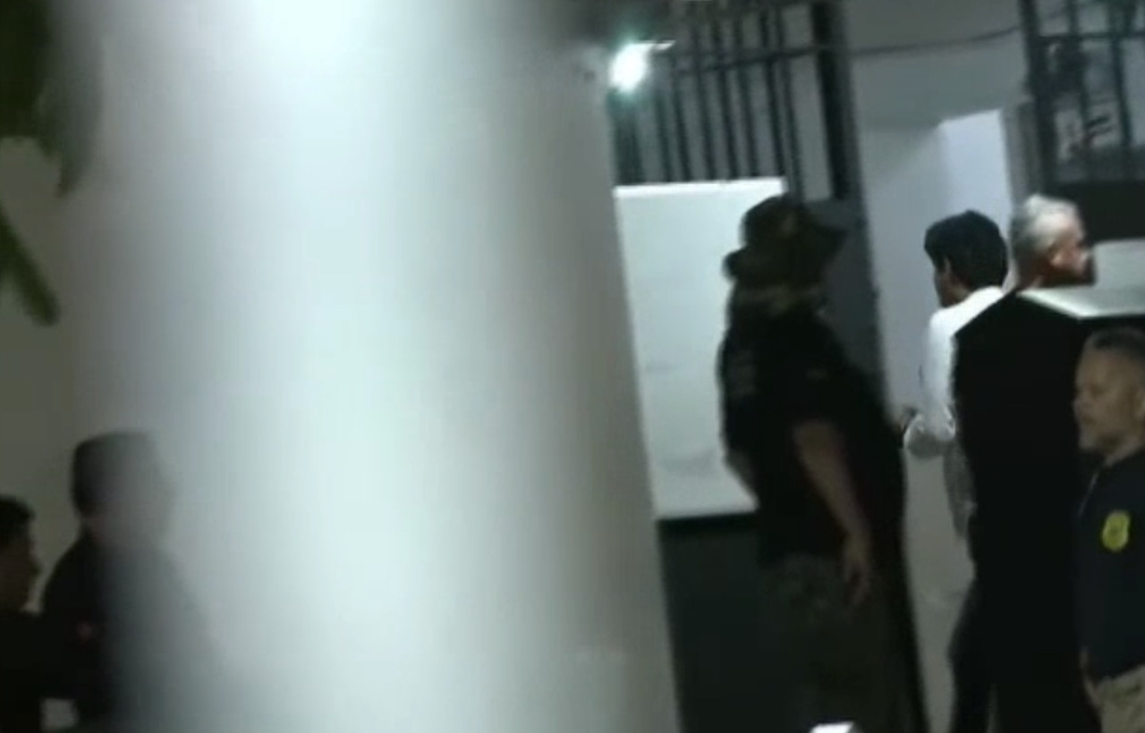 Depois de audiência custódia, cantor João Lima chega ao presídio do Róger Depois de audiência custódia, cantor João Lima chega ao presídio do Róger