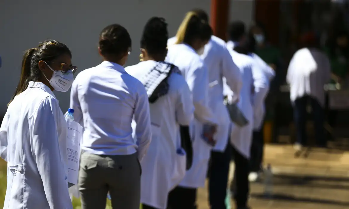 Enamed: Veja cursos de medicina que terão sanções por desempenho ruim Enamed: Veja cursos de medicina que terão sanções por desempenho ruim