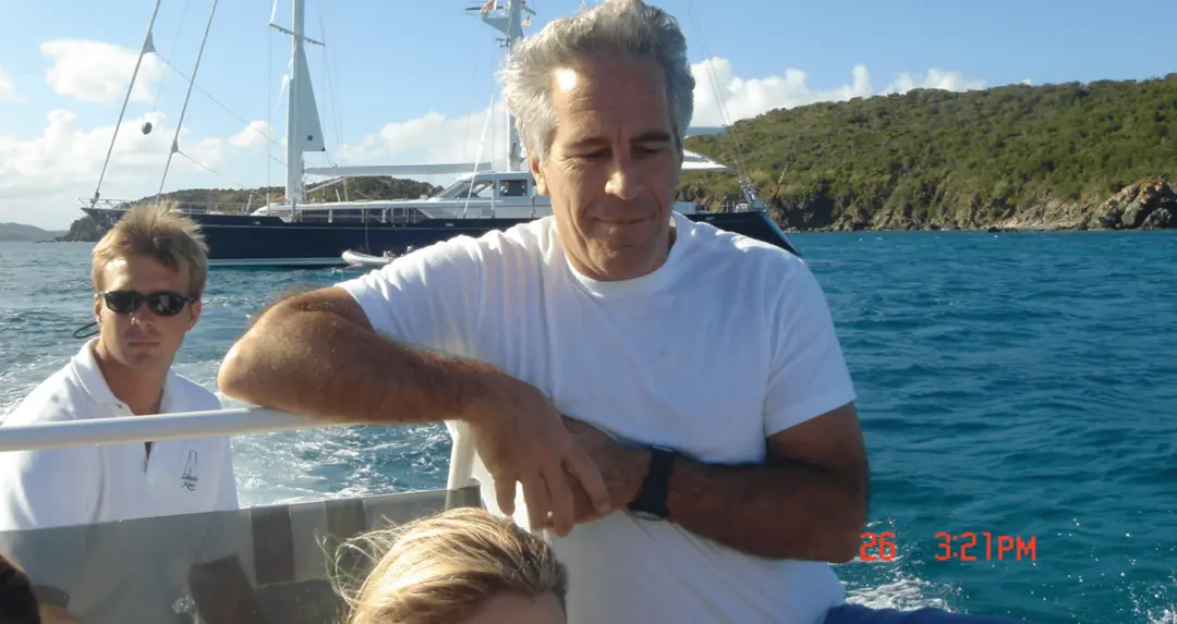 E-mails revelam passagem de Jeffrey Epstein por João Pessoa: “norte tem as mulheres mais feias” E-mails revelam passagem de Jeffrey Epstein por João Pessoa: “norte tem as mulheres mais feias”