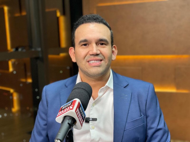 Jhony sinaliza rompimento: ‘Tentam me empurrar para fora’ Jhony sinaliza rompimento: ‘Tentam me empurrar para fora’