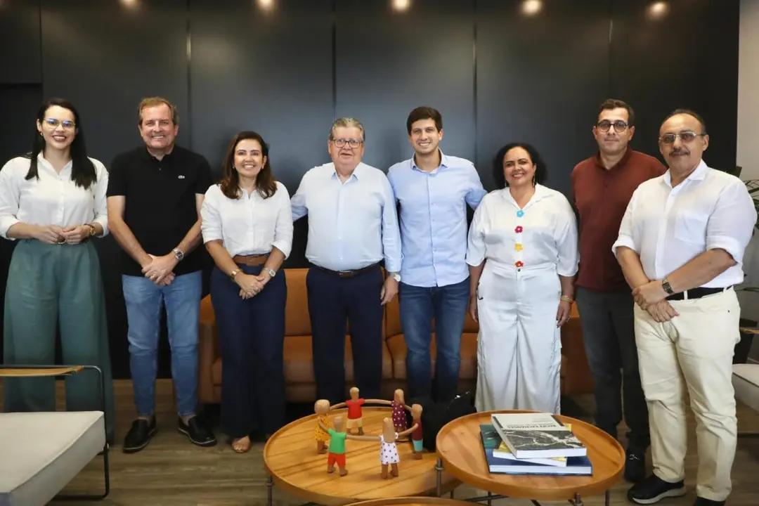 João Azevêdo e João Campos se reúnem com pré-candidatos a deputado federal pelo PSB na Paraíba João Azevêdo e João Campos se reúnem com pré-candidatos a deputado federal pelo PSB na Paraíba
