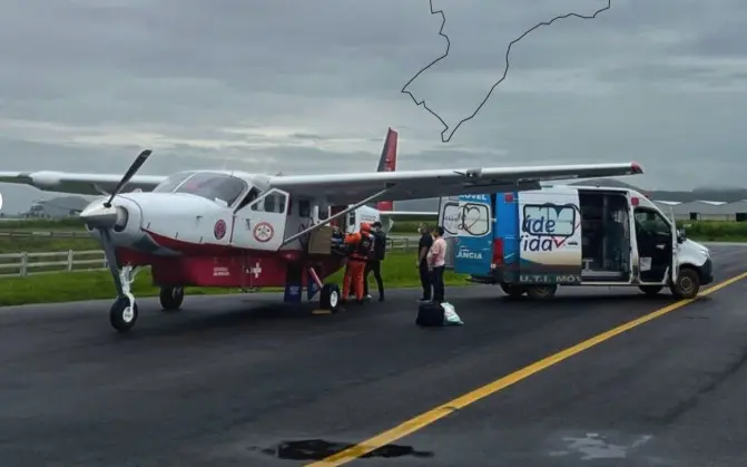 Resgate aéreo dos bombeiros levam paciente de 81 anos de Sousa para interior do Pará Resgate aéreo dos bombeiros levam paciente de 81 anos de Sousa para interior do Pará