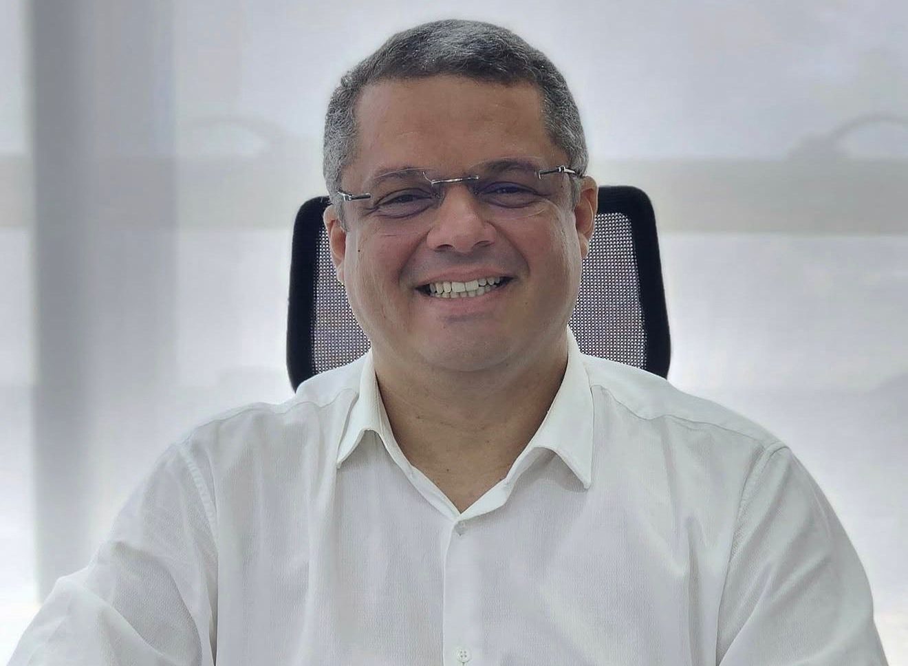 Prefeito afastado de Cabedelo protocola pedido para retornar à Câmara