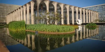 Itamaraty nega vistos a diplomatas dos EUA que viriam ao Brasil para questionar urnas