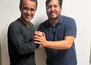 Chefe de Gabinete de Bruno anuncia apoio a Vitor Ribeiro para deputado estadual