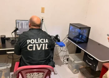 Homem é preso durante operação por armazenar material de abuso sexual infantojuvenil em Bayeux