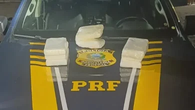 PRF apreende 8 kg de cocaína com passageira de ônibus em Cajazeiras; droga é avaliada em R$ 500 mil