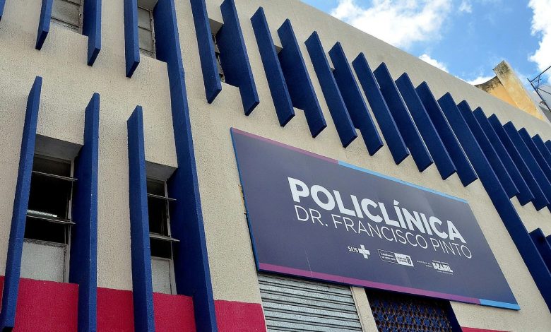Secretaria de Saúde confirma retomada dos atendimentos na Policlínica Francisco Pinto para esta segunda-feira Secretaria de Saúde confirma retomada dos atendimentos na Policlínica Francisco Pinto para esta segunda-feira