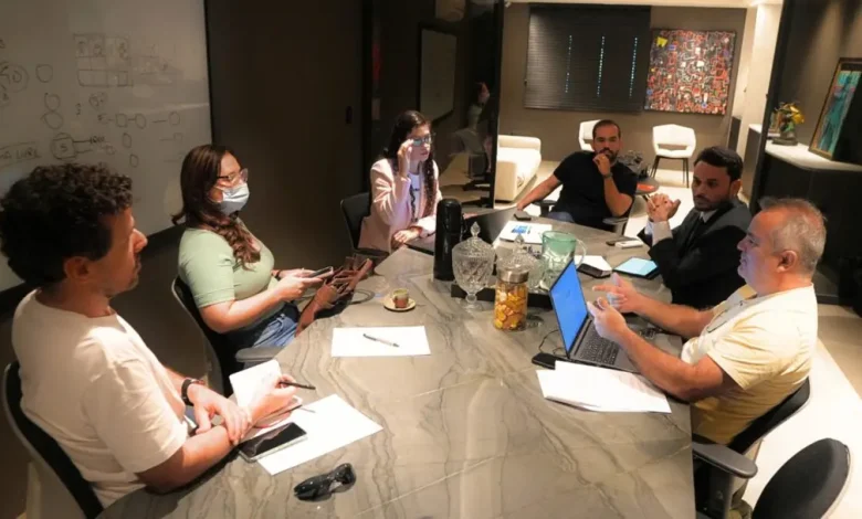 ClickPB reúne representantes de candidatos e define datas de sabatinas para Eleições 2026