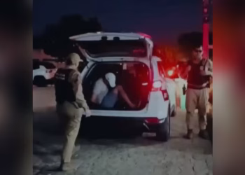 Suspeito de feminicídio no Ceará é preso no Sertão da Paraíba durante fuga
