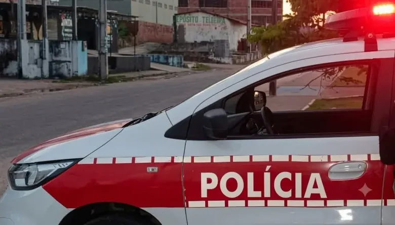 Fuzil é apreendido, suspeito é preso e outro baleado durante ataque de facção na comunidade do Renascer Fuzil é apreendido, suspeito é preso e outro baleado durante ataque de facção na comunidade do Renascer