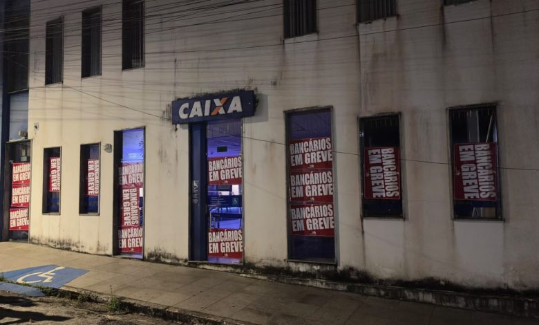 Greve da Caixa na PB começa apresentar transtornos; BB volta a funcionar amanhã Greve da Caixa na PB começa apresentar transtornos; BB volta a funcionar amanhã