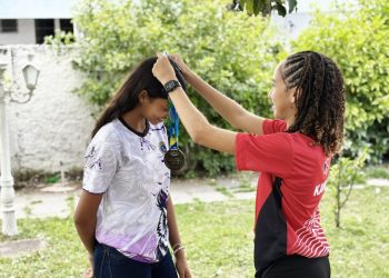 Estudantes da Rede Municipal de Educação conquistam medalhas de ouro, bronze e título de melhor atleta em competição Norte/Nordeste de Atletismo