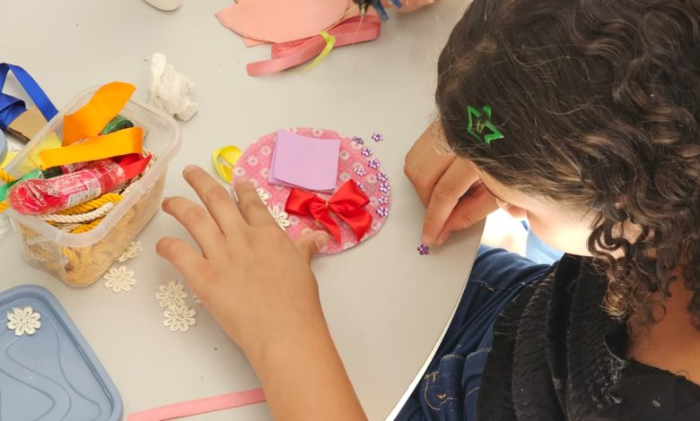 Oficina de arte promove inclusão e novas experiências para usuários do CAPS I Viva Gente Oficina de arte promove inclusão e novas experiências para usuários do CAPS I Viva Gente