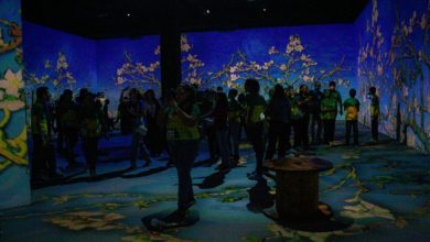 Mais de mil estudantes da Rede Municipal participam de exposição imersiva sobre Van Gogh
