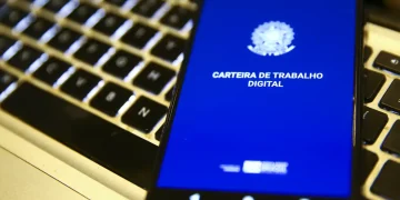 Taxa de desemprego cai para 5,3%, a menor para o trimestre até agosto Taxa de desemprego cai para 5,3%, a menor para o trimestre até agosto