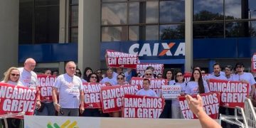 Greve na Caixa chega ao fim após decisão do TST e agências reabrem nesta quarta
