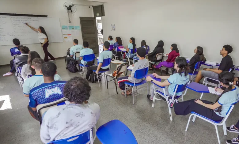 Pisa: Brasil reduz diferença para países ricos no desempenho escolar