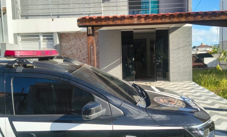 Operação prende, na Paraíba, grupo que lavava dinheiro com carreira de cantor e tentava proximidade com Wesley Safadão