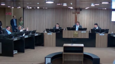 Julgamento de impugnação da candidatura de Cícero Lucena é suspenso após pedido de vistas