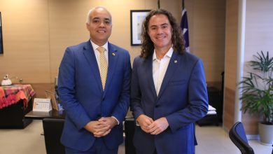 Veneziano acompanha projetos no Ministério das Cidades e volta à Paraíba nesta quarta para se dedicar “integralmente” à reeleição de Lula Veneziano acompanha projetos no Ministério das Cidades e volta à Paraíba nesta quarta para se dedicar “integralmente” à reeleição de Lula