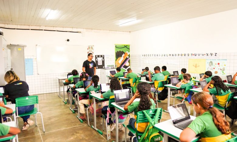 Educação de Campina Grande realiza terceiro ciclo de avaliações de aprendizagem com mais de 32 mil estudantes nas escolas municipais Educação de Campina Grande realiza terceiro ciclo de avaliações de aprendizagem com mais de 32 mil estudantes nas escolas municipais