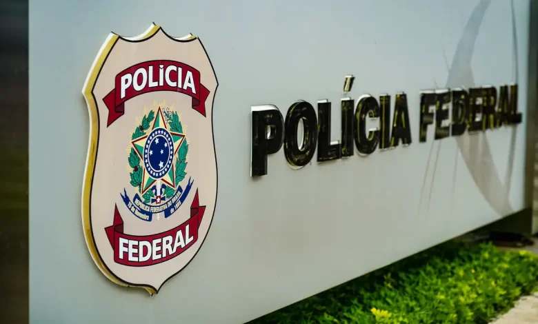 Polícia Federal apreende R$ 2,8 milhões no primeiro turno das eleições Polícia Federal apreende R$ 2,8 milhões no primeiro turno das eleições